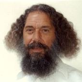 portrait de Rajarshi Peter Baba souriant