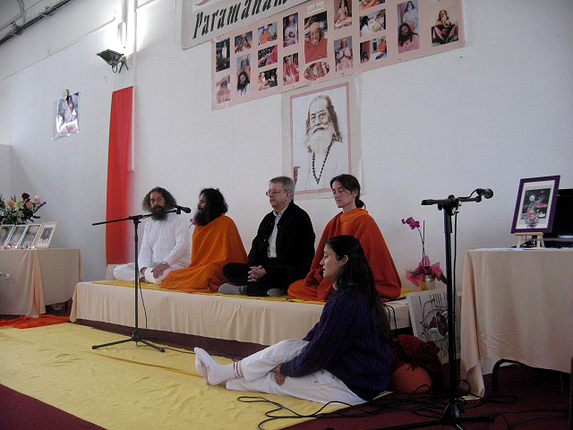discours lors du Centenaire de Paramahamsa Hariharananda en mars 2007